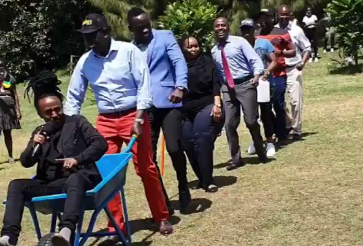 File photo of Anto Neosoul emceeing at William Ruto's event. PHOTO/ COURTESY.